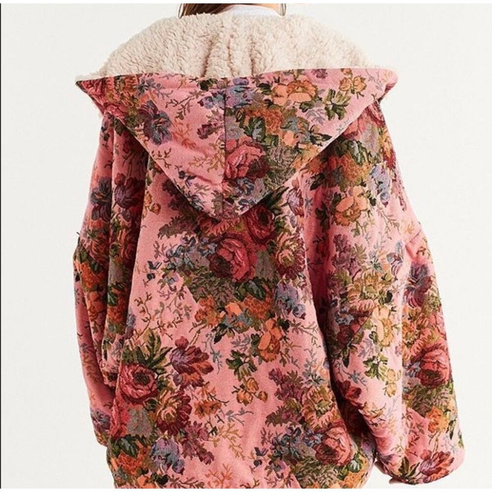 Urban Outfitters Inspired Beatriz Fuzzy Reversible Coat Jacket L Floral Fleece - Picture 10 of 11